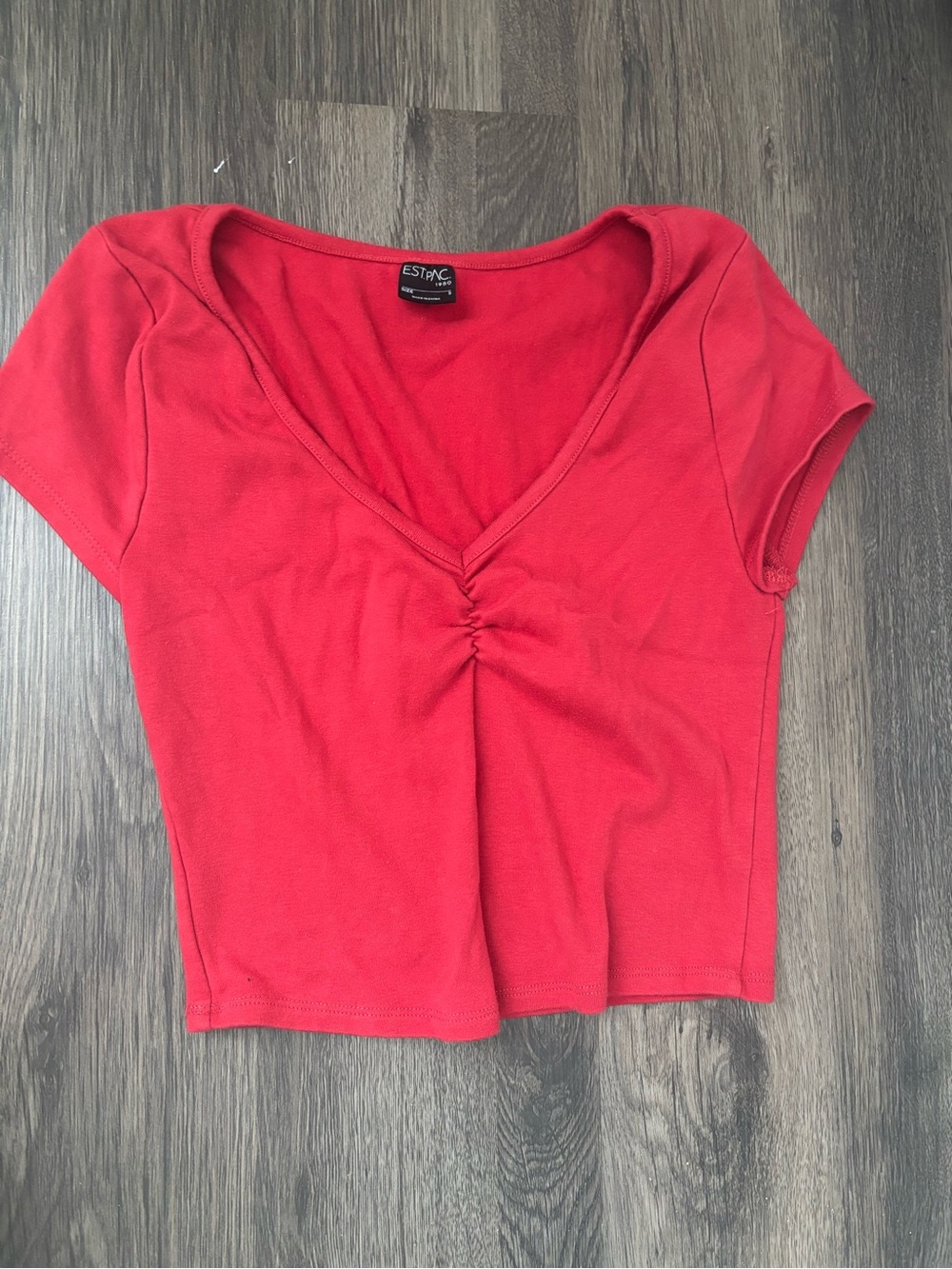 PacSun Red Ruched V-Neck Short Sleeve Crop Top